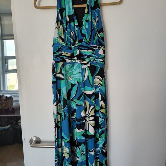 Halter top, cinched waist long length dress - Picture 4 of 8